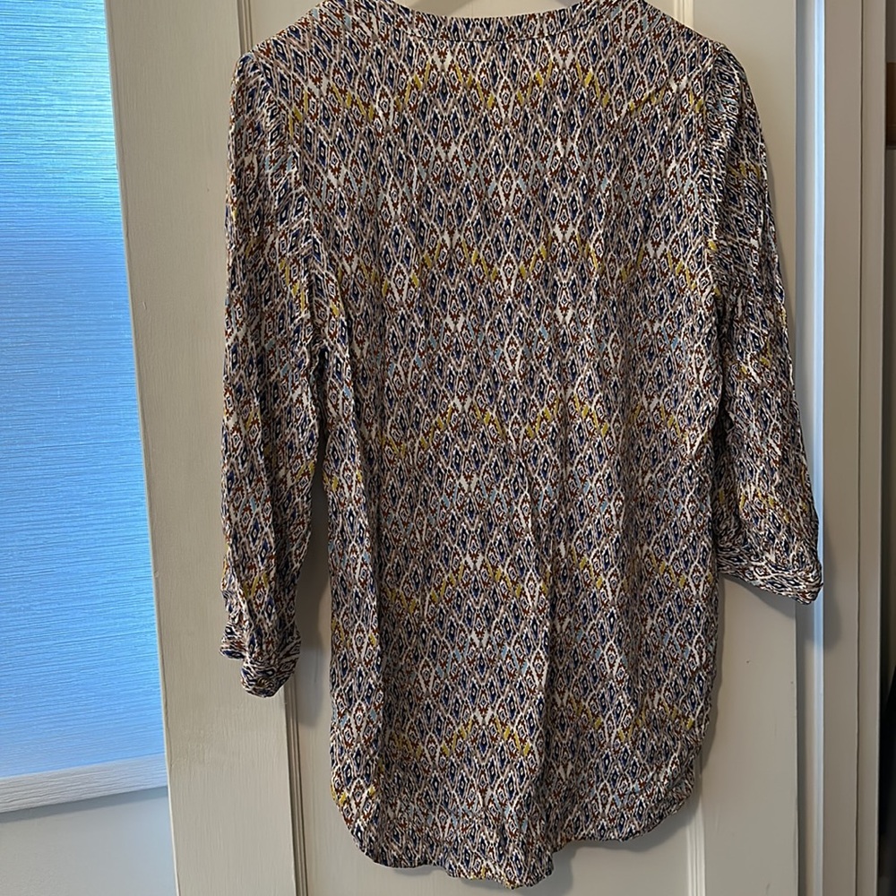 Woman’s blouse - Picture 4 of 4